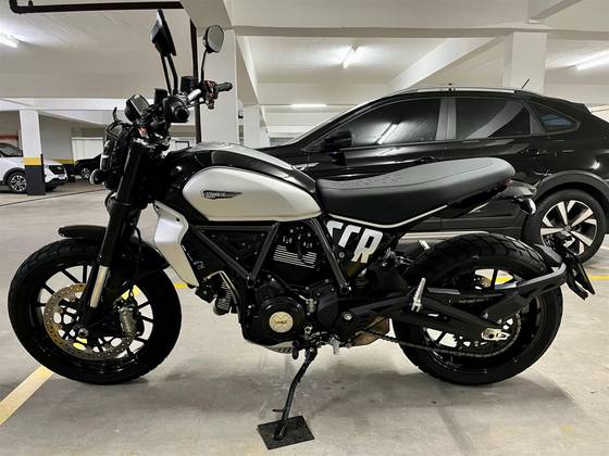DUCATI SCRAMBLER ICON 